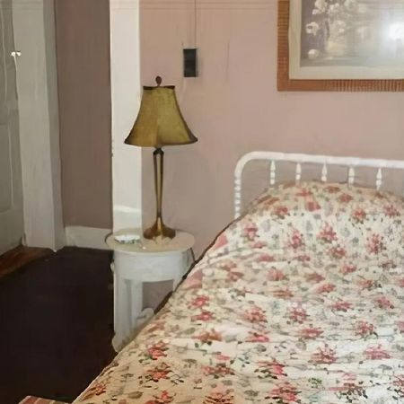 2 Sisters Bed & Breakfast Madison Bagian luar foto