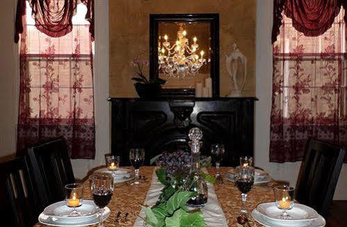 2 Sisters Bed & Breakfast Madison Bagian luar foto